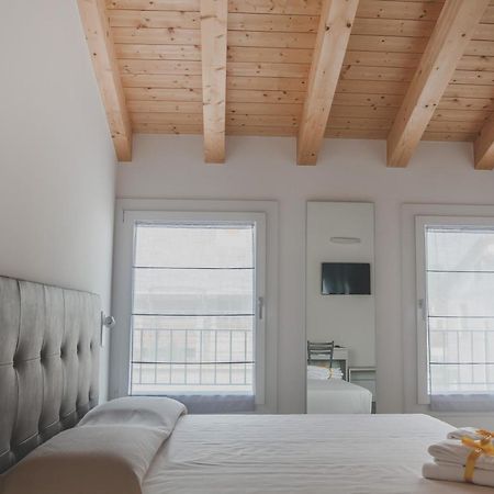 Terra Ferma Rooms&More Salzano Экстерьер фото