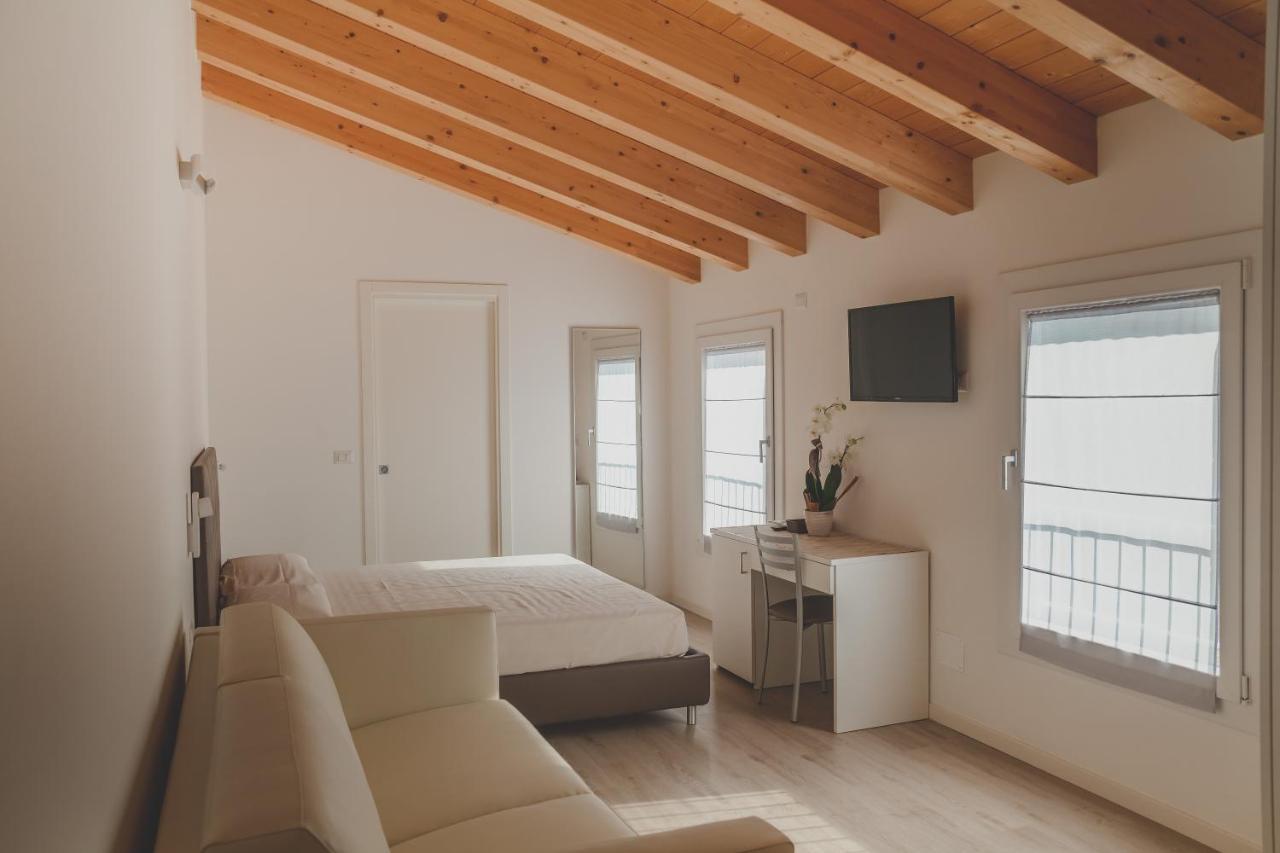Terra Ferma Rooms&More Salzano Экстерьер фото